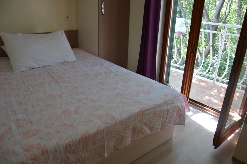 Apartmani Roko Drvenik  Ngoại thất bức ảnh