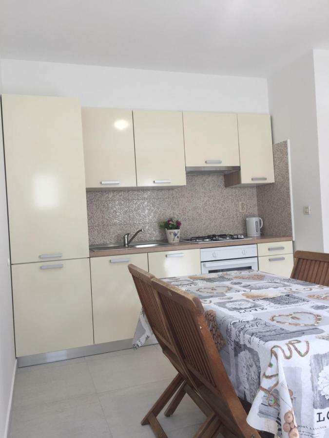Apartmani Roko Drvenik  Ngoại thất bức ảnh
