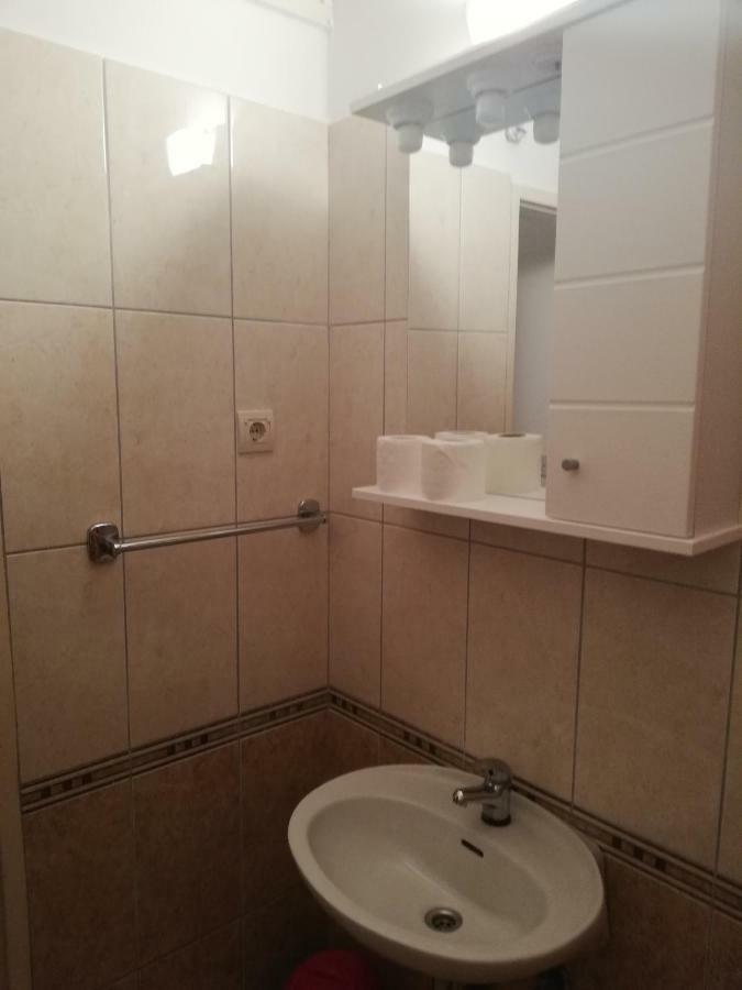Apartmani Roko Drvenik  Ngoại thất bức ảnh