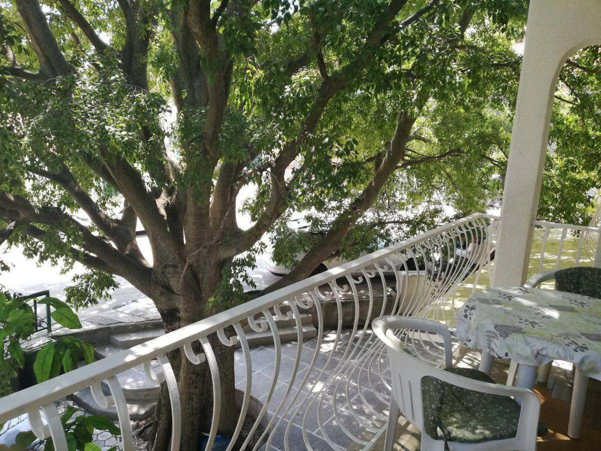 Apartmani Roko Drvenik  Ngoại thất bức ảnh