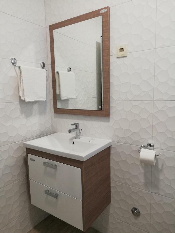 Apartmani Roko Drvenik  Ngoại thất bức ảnh