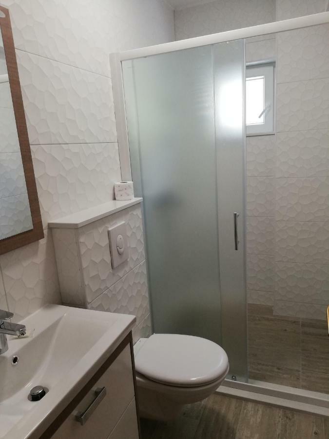 Apartmani Roko Drvenik  Ngoại thất bức ảnh
