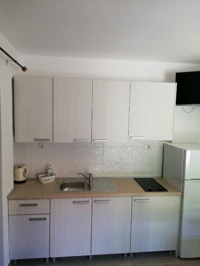 Apartmani Roko Drvenik  Ngoại thất bức ảnh